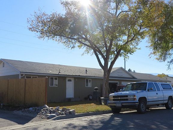 3rd image of 6 Catrina Ln