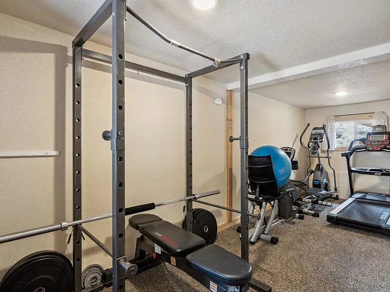 10694 Laurelwood Dr — Photo 14