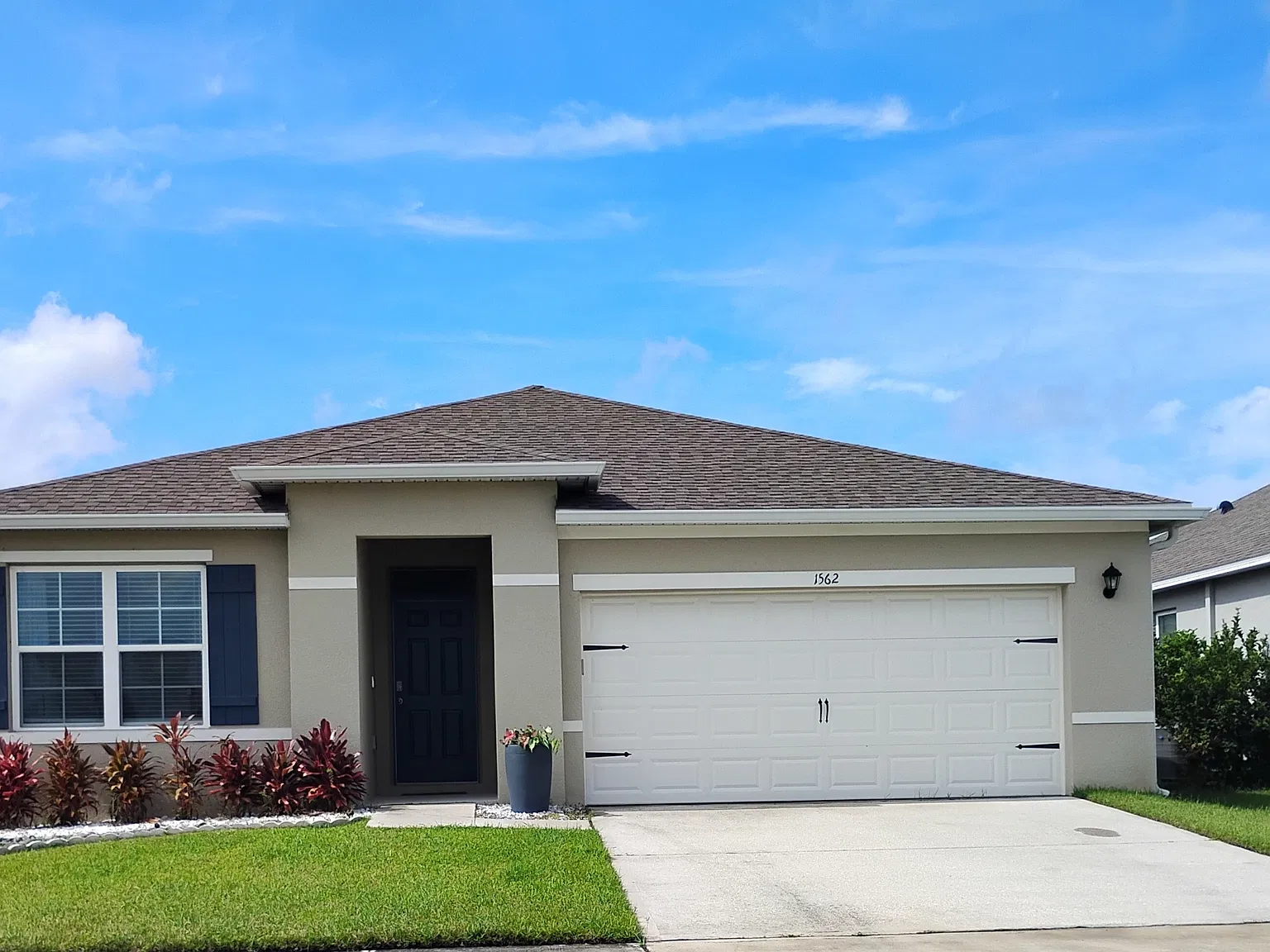 3 bed, 1668 sqft, $2,400 — Photo 1
