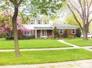 5314 Falmouth Dr, Troy, MI