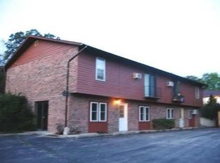 10315 State Route 47 APT C, Hebron, IL 60034