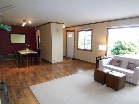 Living Room and dining ar