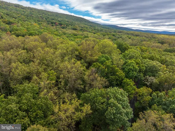 1 Highview Rd, Harpers Ferry, WV 25425