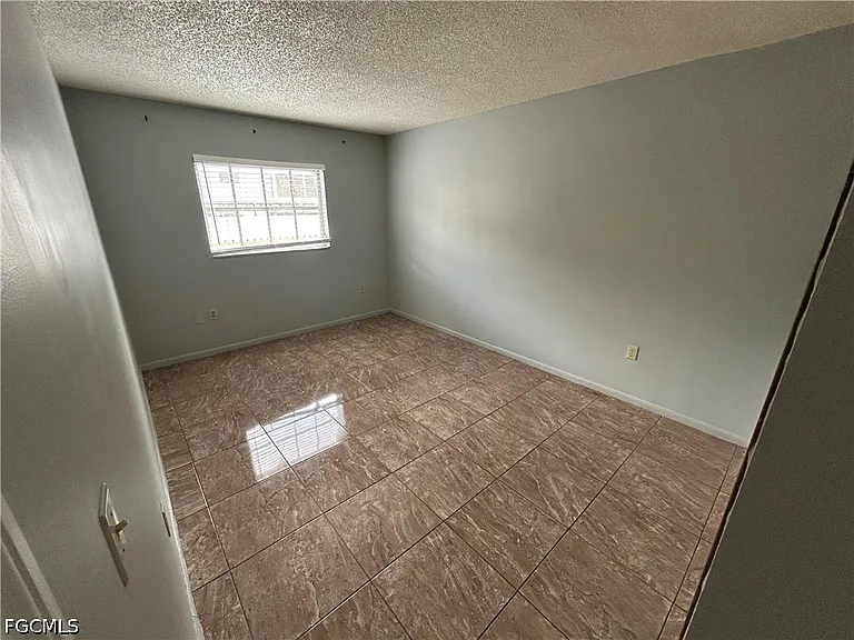 3704 Broadway #101 — Photo 11