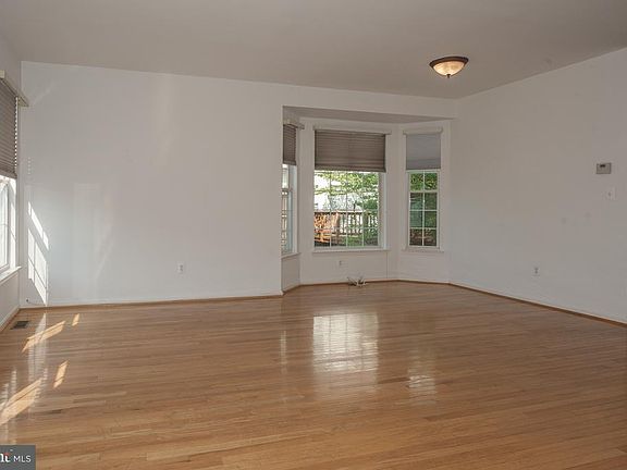 2nd image of 6614 Desiree Ct