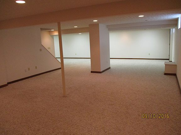 5th image of 1371 River Trail Dr