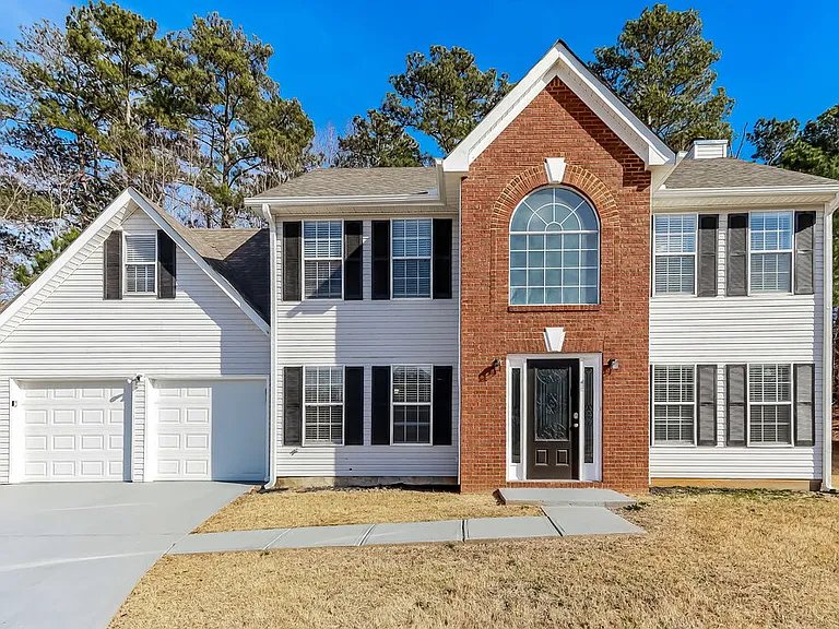 1456 Pebble Ridge Ln — Photo 1