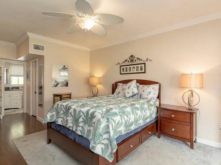 5888 Driftwood Pl — Photo 49