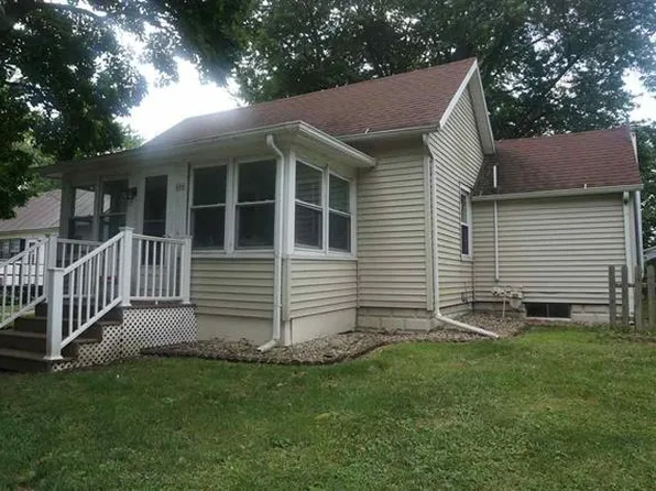 606 SE Vine St, Atlanta, IL 61723