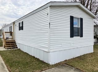 831 Parkway Ln, Rochester, IN 46975