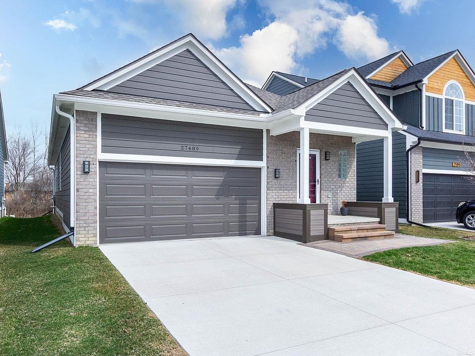 1st image of 27489 Maryjane Ln W