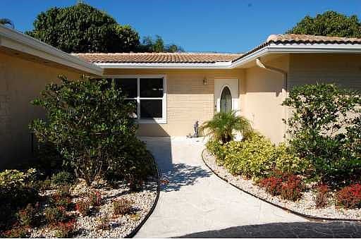 2nd image of 43 Pine Tree Pl