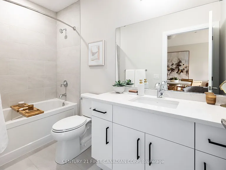 4286 King St E #1007 — Photo 9