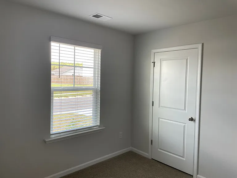 1824 E Woodstork Ln NE — Photo 22