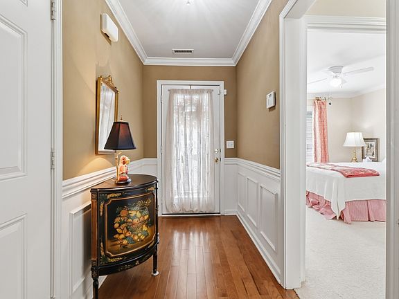 5th image of 3364 Berryside Dr