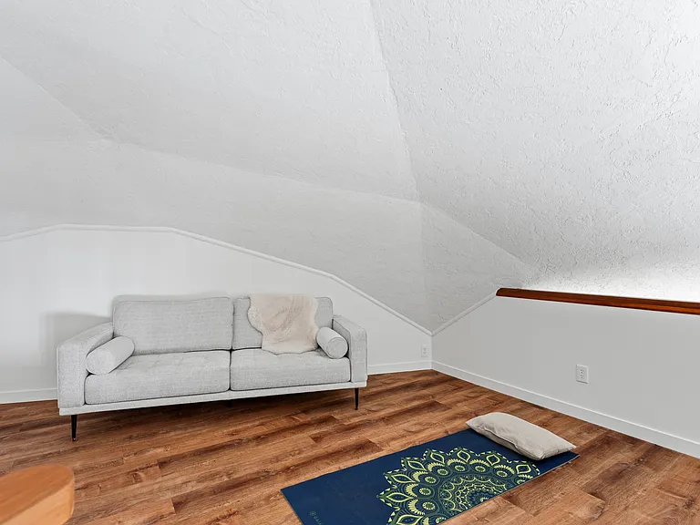 7005 Lake View Point Dr — Photo 24
