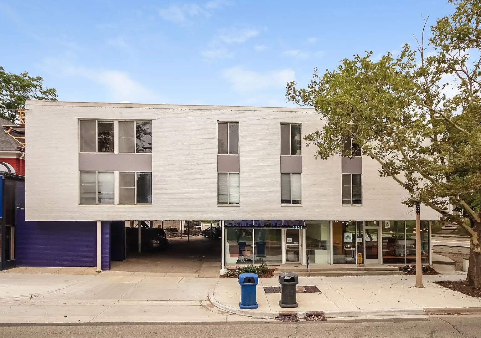 Charter House — Photo 3