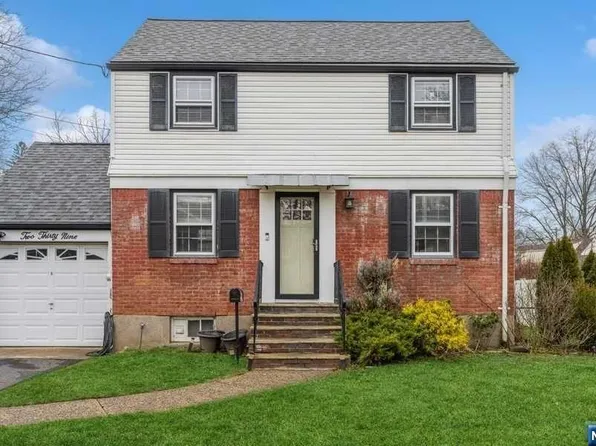 239 Woodland Rd, New Milford, NJ 07646