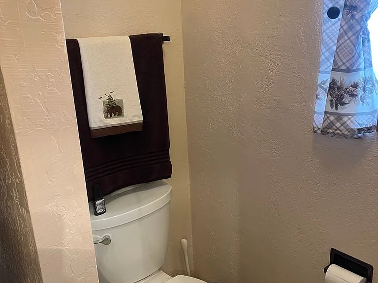 654 Jeff Ln — Photo 11