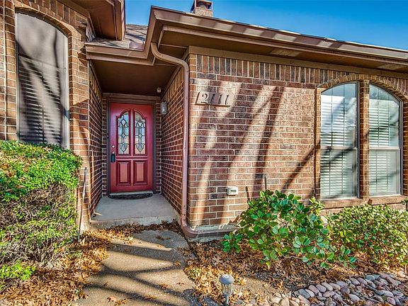 2nd image of 2111 Sonata Ln