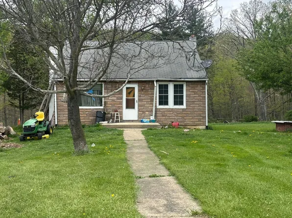12725 Brice Hollow Rd SE, Cumberland, MD 21502