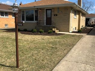 1533 Forest Rd, La Grange Park, IL 60526