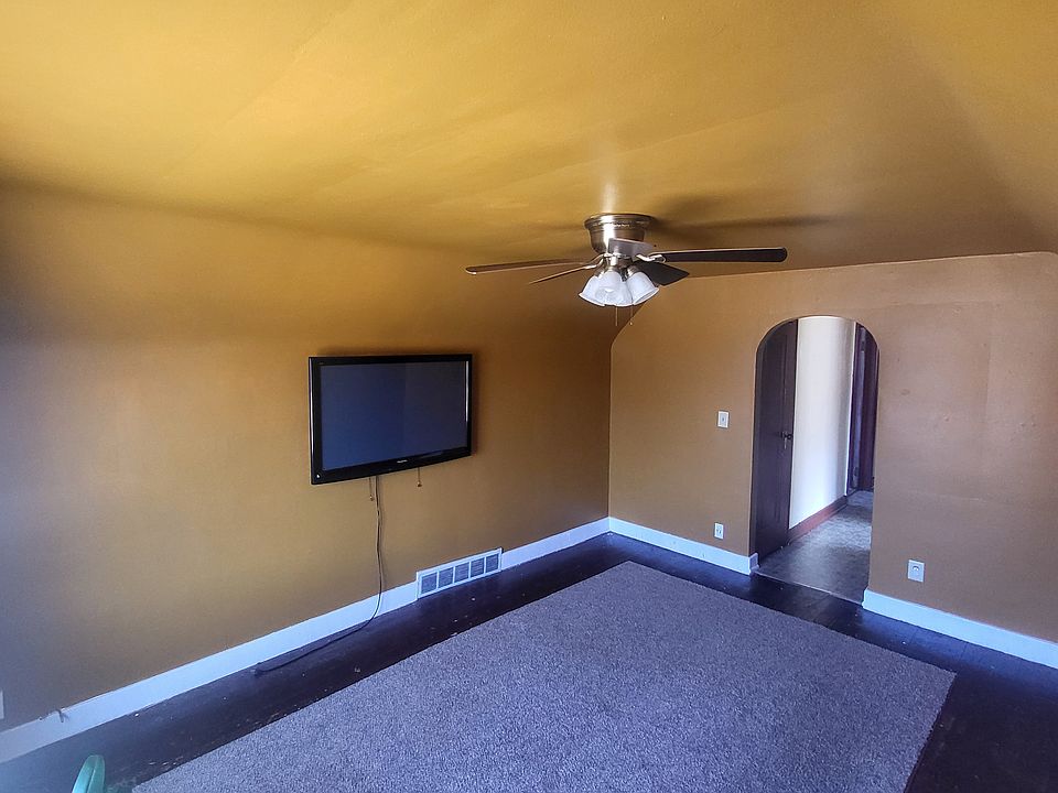1st image of 3533 13th St #2