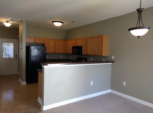 418 Doughton Ln, Charlotte, NC 28217