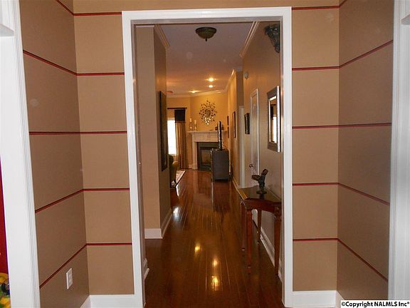 4th image of 7303 Oldstone Dr SE