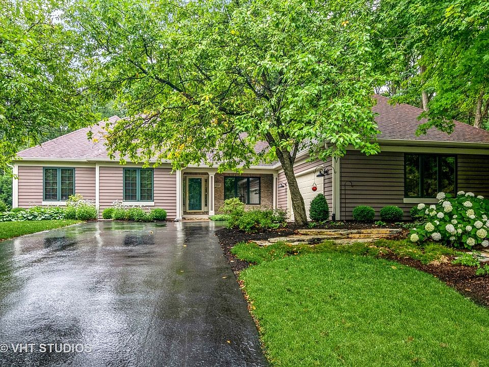1st image of 980 Pinecrest Dr
