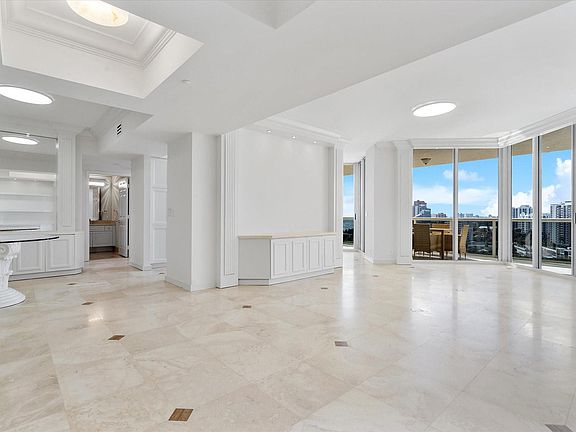 3rd image of 3100 N Ocean Boulevard #1206