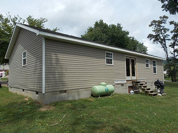 2nd image of 1372 16th St