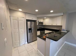 5844 Blueberry Ct #68, Fort Lauderdale, FL 33313