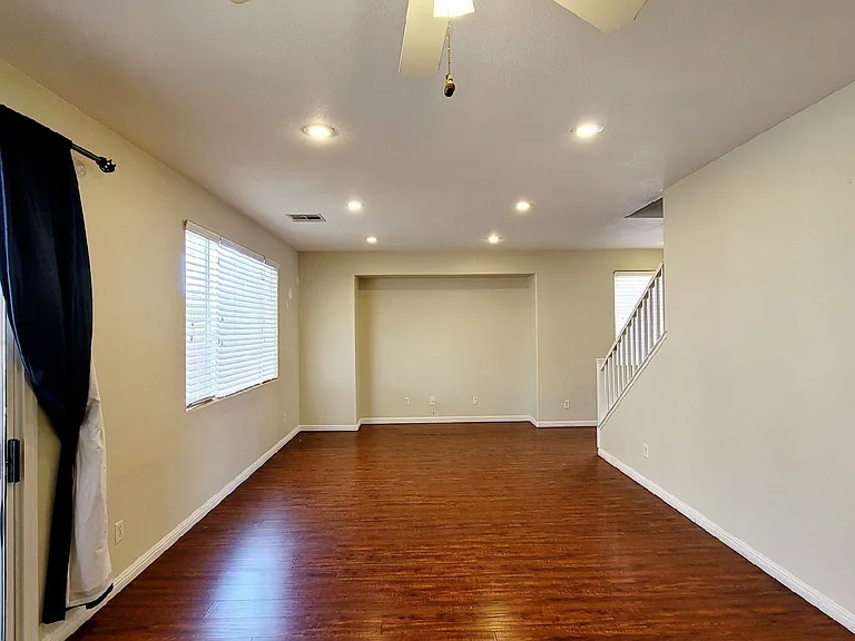 8344 Golden Cypress Ave — Photo 7