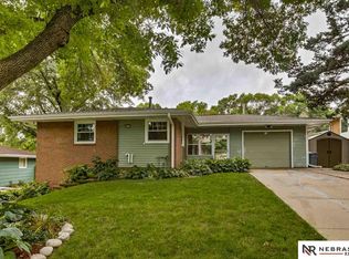 9671 Maple Dr, Omaha, NE 68134