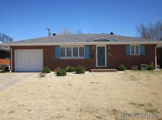 947 Cedar Dr, Wood River, IL 62095