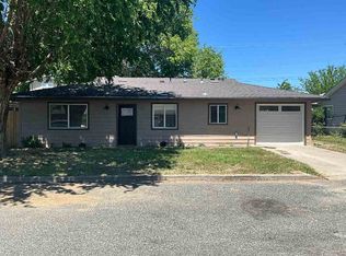 746 Oak St, Yreka, CA 96097
