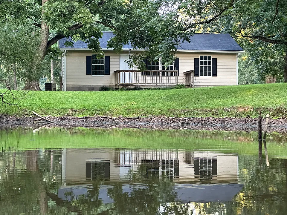 63 Lee Road 2060