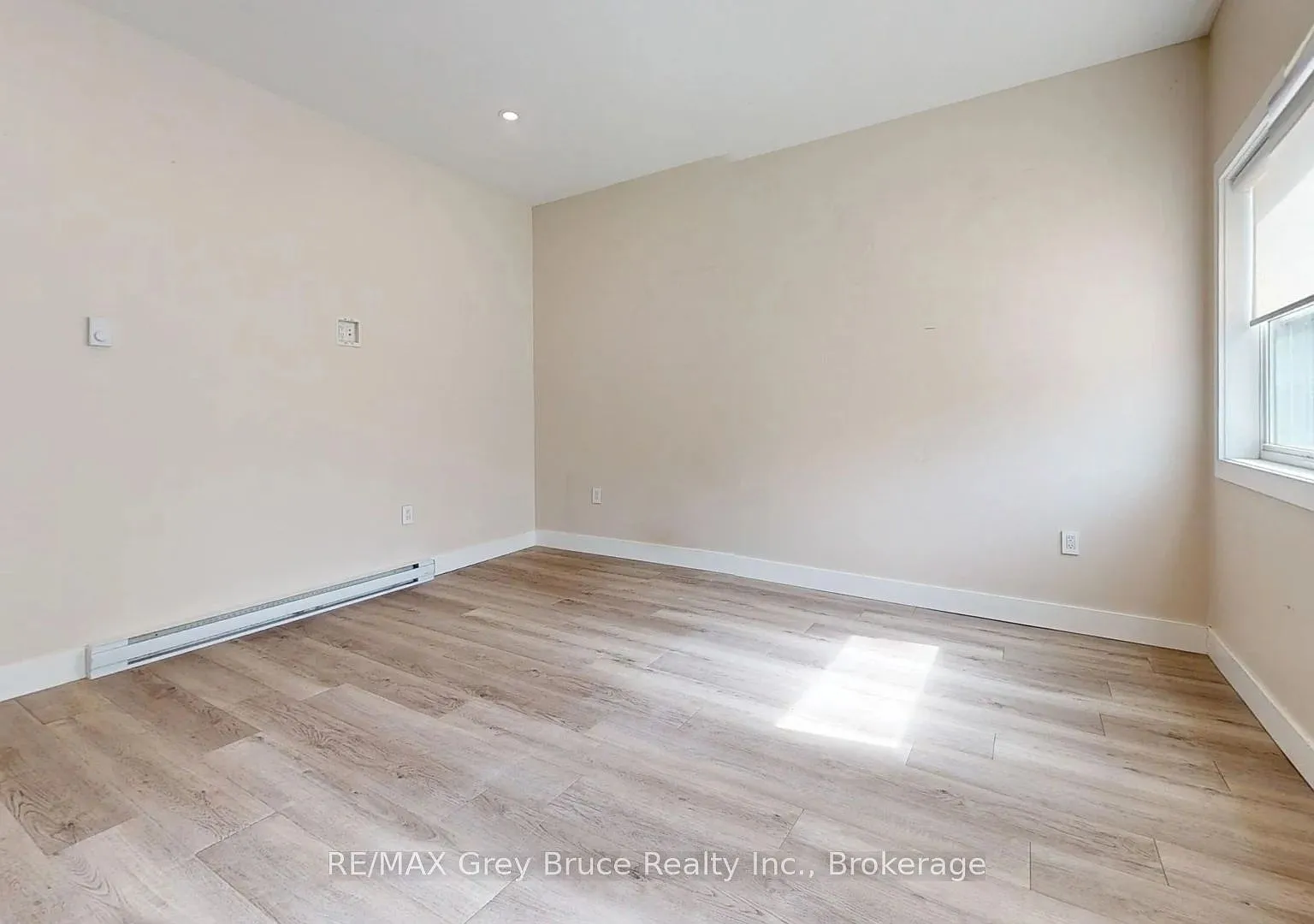 2 bed, $1,620 — Photo 4