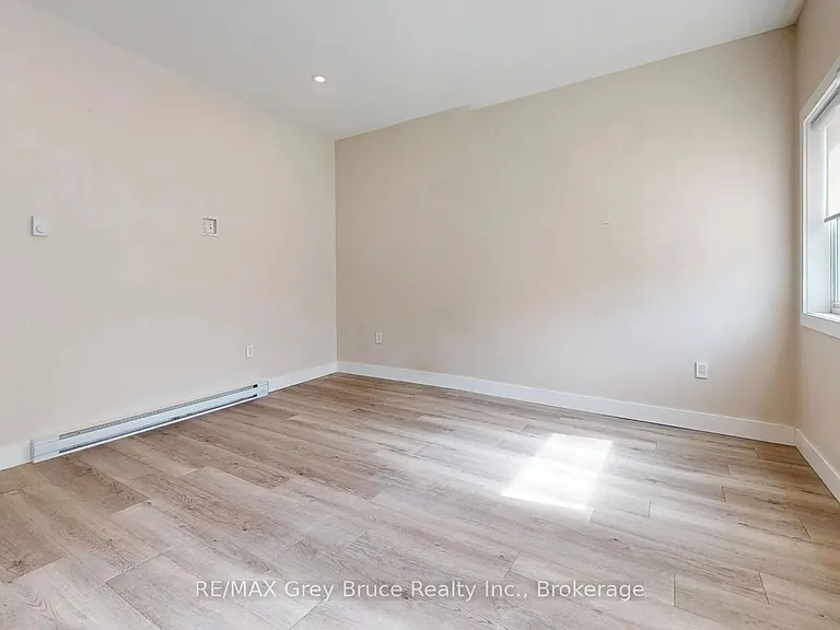 39 1st Ave S #4 — Photo 4