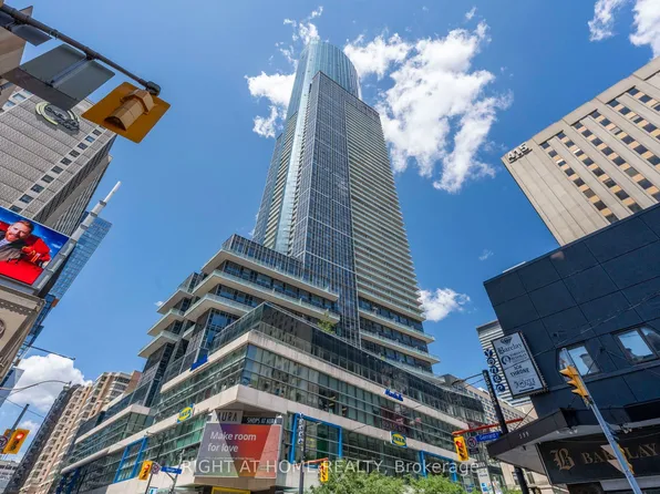 386 Yonge St #5614, Toronto, ON M5B 0A5