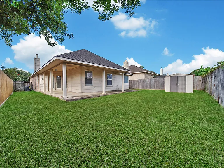 32026 Annice Ln — Photo 24