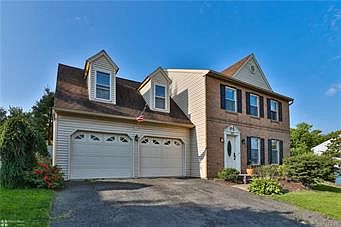 1st image of 582 Coventry Ct