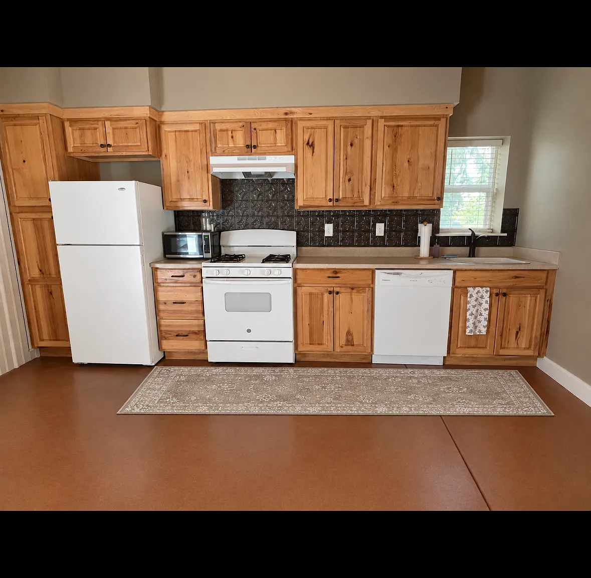 Studio, 400 sqft, $1,300 — Photo 4