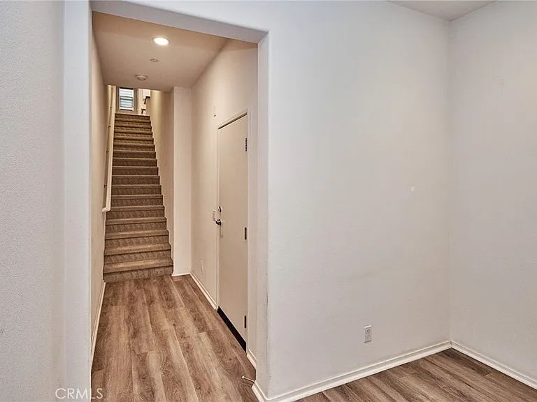 5931 Spring St — Photo 3