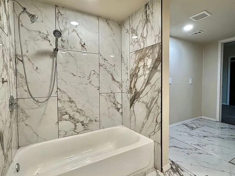 1320 Orient St — Photo 18