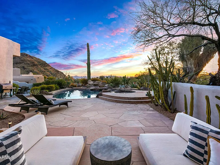 10029 E Calle De Las Brisas — Photo 11