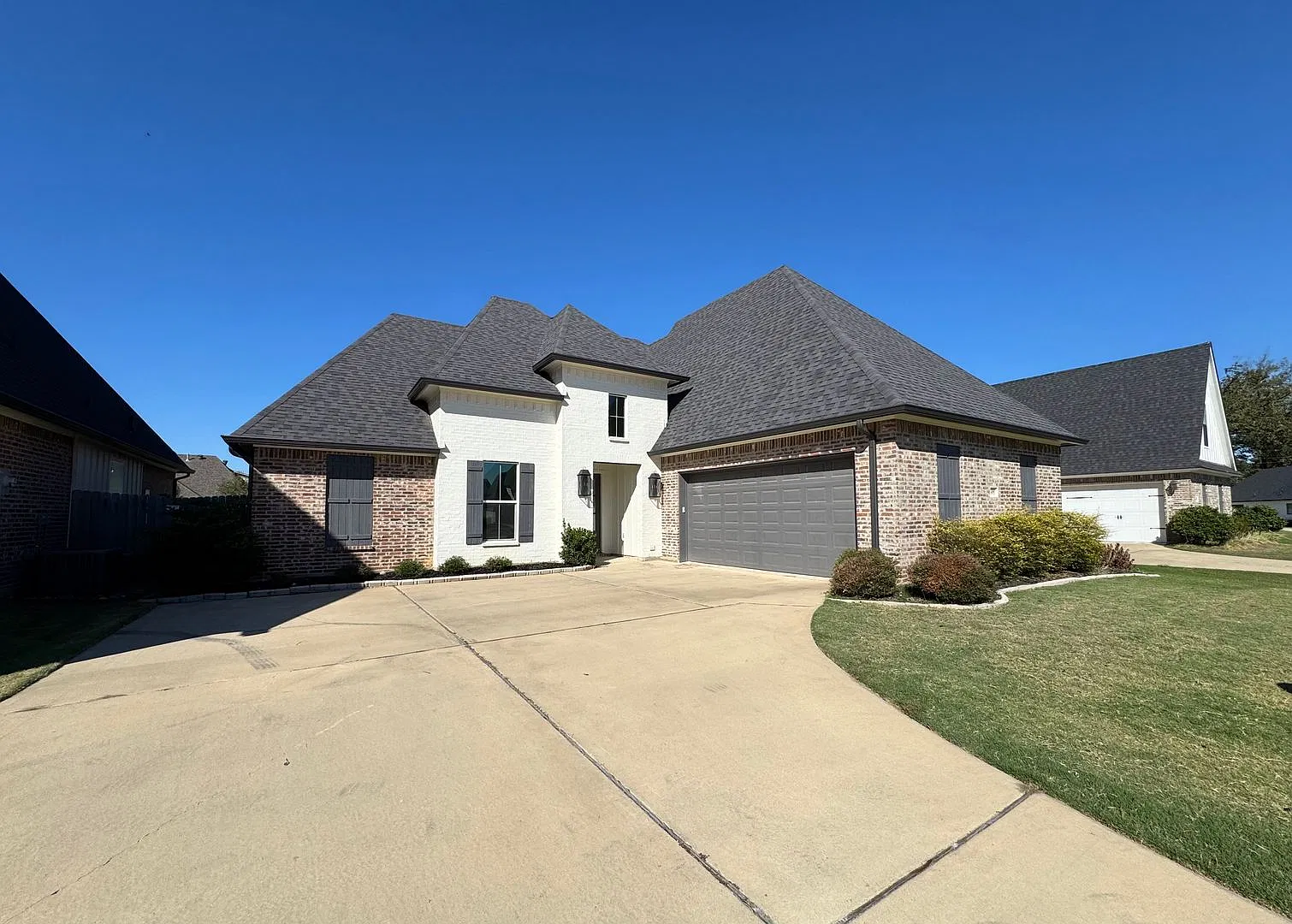 Benton Home! — Photo 1