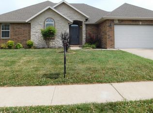 2011 E Eagle Rock Dr, Ozark, MO 65721