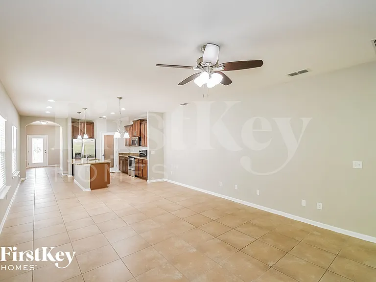 396 Forest Meadow Ln — Photo 3